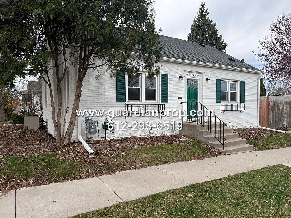 651 Syndicate St S