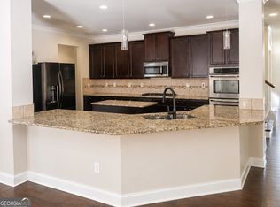 835 Lorrimont Ln, Fairburn, GA 30213