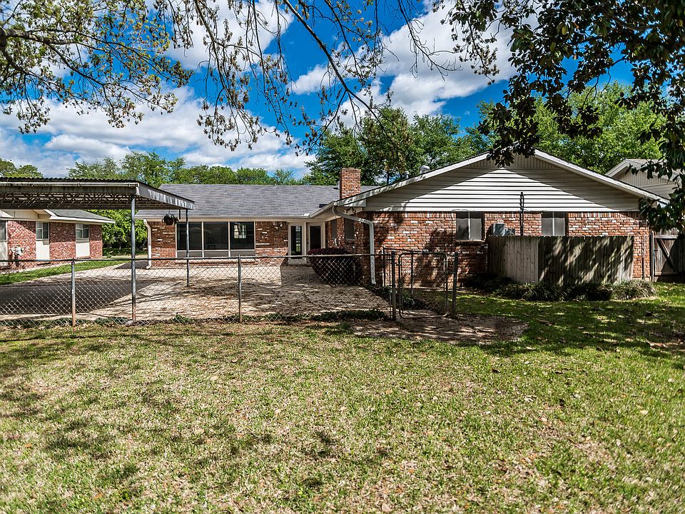 2nd image of 421 Town South Dr