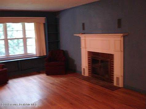 Living Room with Fireplace