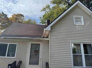 215 NW 4th St, Paoli, IN 47454