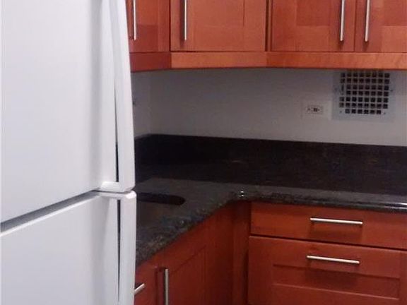 2nd image of 401 E 81st St APT 18B