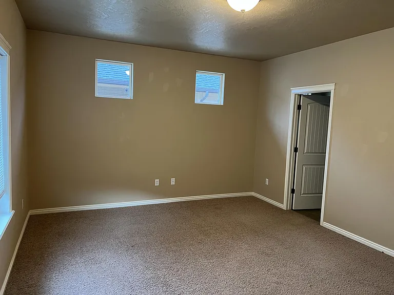 1307 W Sanetta St — Photo 11