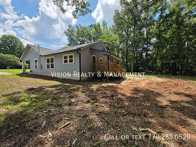 804 Highway 27 N — Photo 4