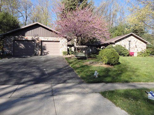 2nd image of 606 Berkshire Dr