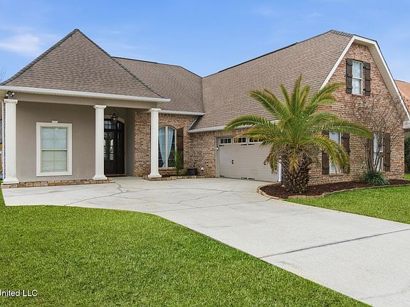 3rd image of 2305 Sunkist Country Club Rd