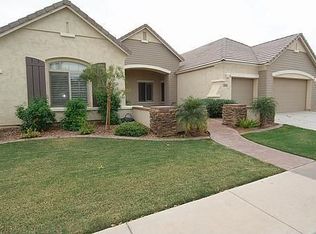 2203 E Bartlett Pl, Chandler, AZ 85249