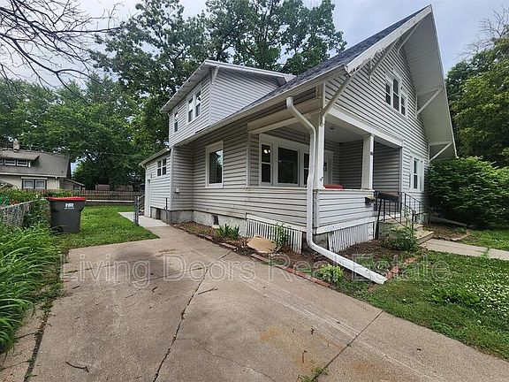 2nd image of 711 N 30th St #1