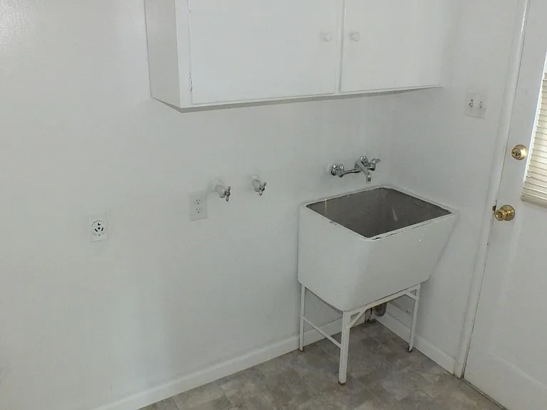 5283 Moddison Ave — Photo 5