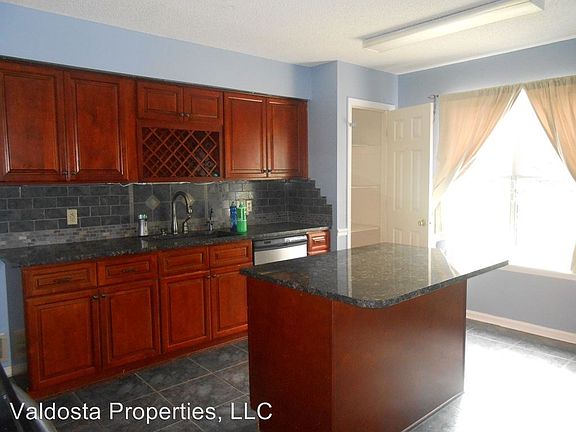 2nd image of 3897 Brookfield Dr
