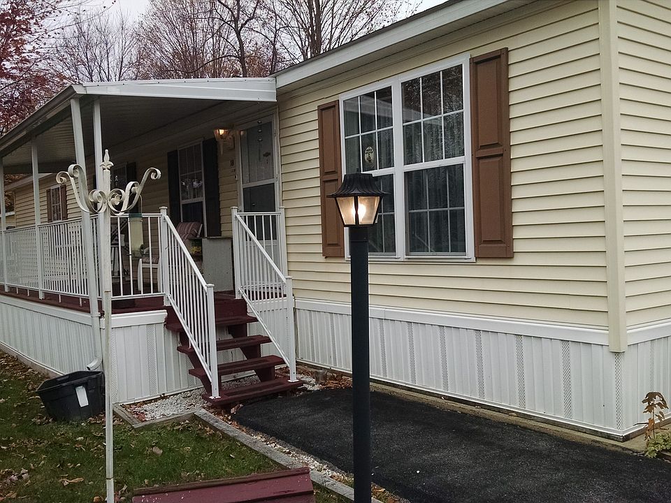 1st image of 18 Kona Ln