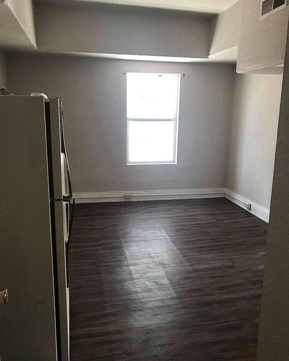 1st image of 1103 E Yandell Dr APT 4
