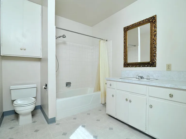 14584 Westcott Dr — Photo 10