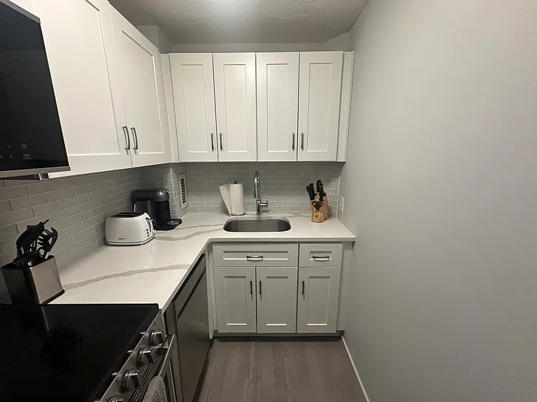 19 Winchester St #208 — Photo 4