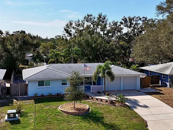 2426 Tangerine Dr, Sarasota, FL 34239