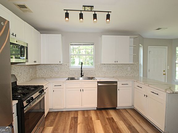 3rd image of 5305 Salem Springs Pl