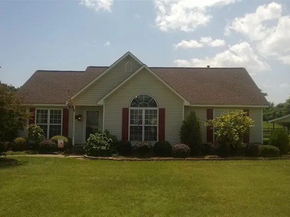 612 White Oak Ln, Matthews, NC 28104