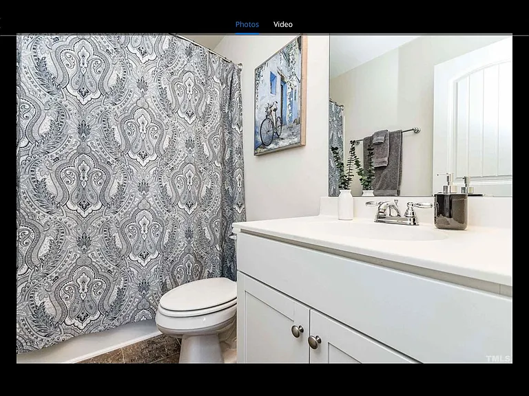 805 Scarlet Ln — Photo 16