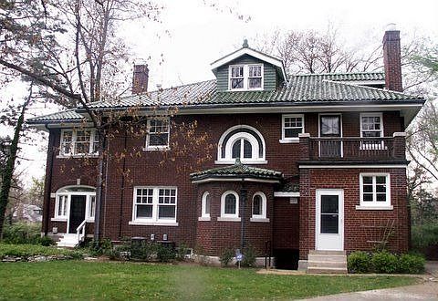 Largest back yard in CLaverach Park, Totally fenced, private