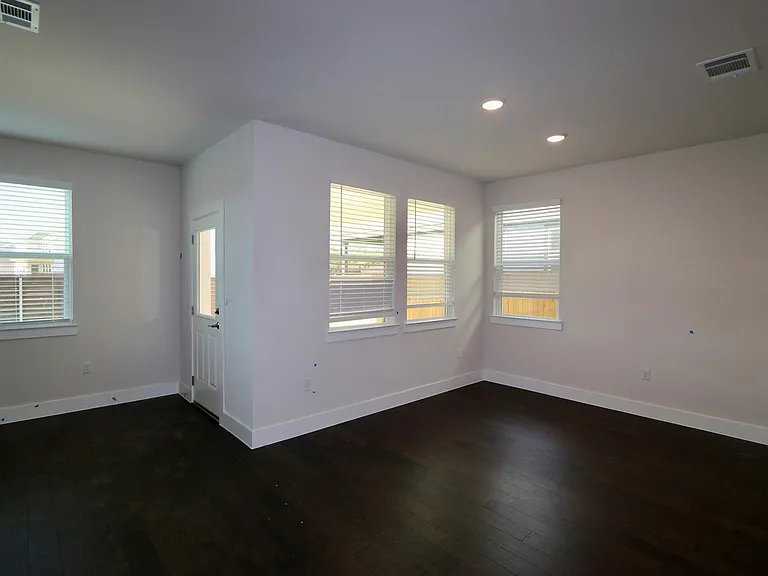 3001 Mary Elizabeth — Photo 4
