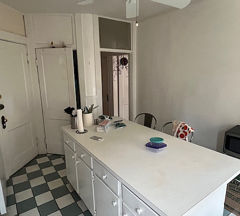4th image of 380 Riverway #5A