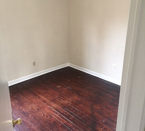 2nd image of 153 Glenridge Pl APT A