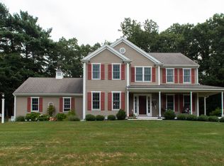 111 Wintergreen Farm Rd, Pembroke, MA 02359