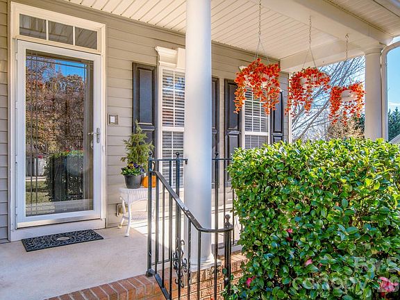 3rd image of 2344 Smith Cove Rd