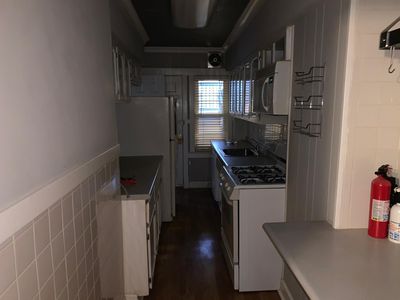 5113 Wyandotte St APT 1N, Kansas City, MO, 64112