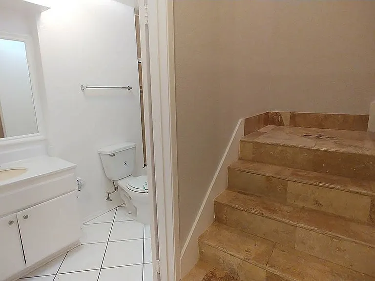 Five Star Suites — Photo 231