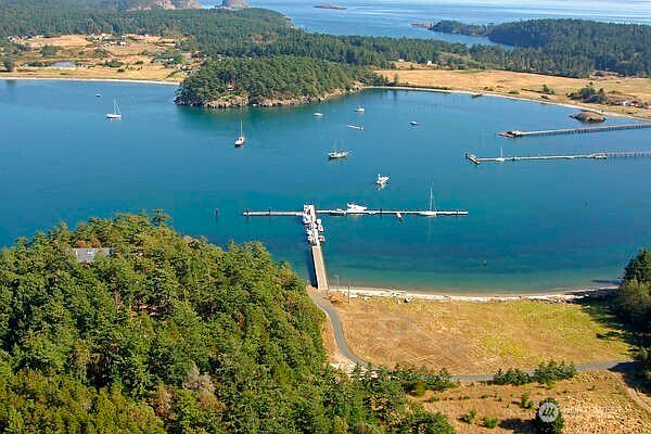 1st image of 530 Barlow Bay Road
