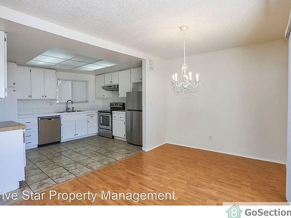 5th image of 604 Aquarius Ln
