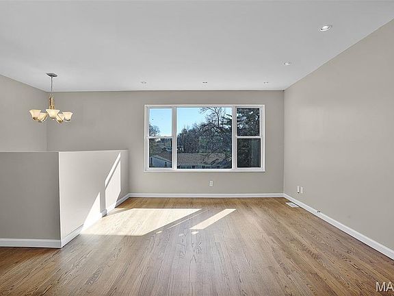 5th image of 1165 Deborah Dr