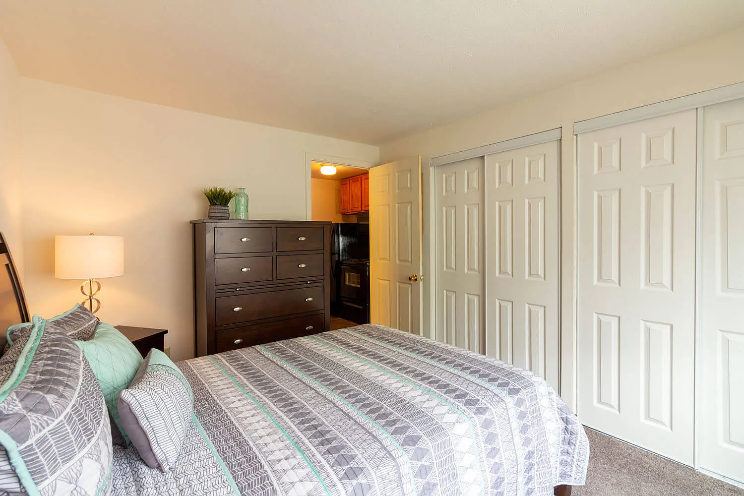 Kamden Village Apartments — Photo 3