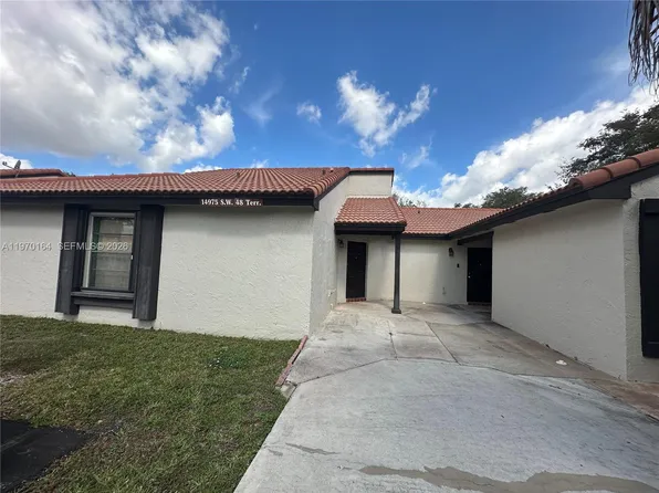 14975 SW 48th Ter #25E, Miami, FL 33185