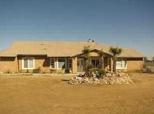 8787 Sierra Vista Rd, Phelan, CA 92371