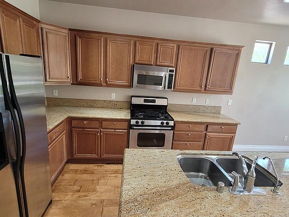 5th image of 8035 Everett Basin Ct