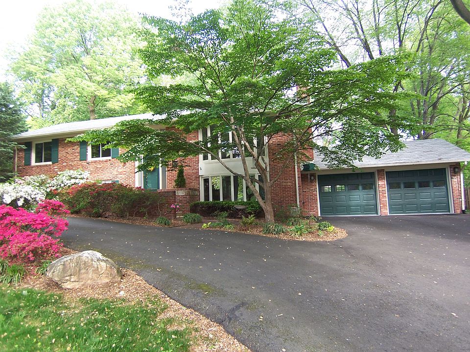 1st image of 5004 Bradford Dr