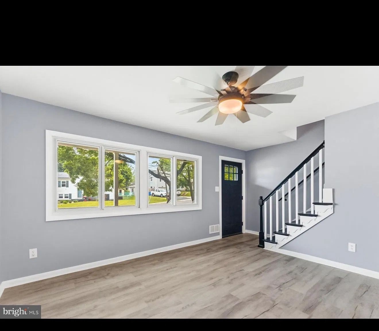 5 bed, 2.5 bath, 1170 sqft, $3,300 — Photo 4