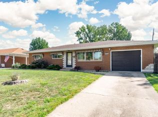 3704 Fairoaks Dr, Granite City, IL 62040