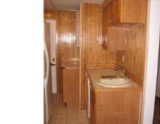 4th image of 6455 Eastwood St