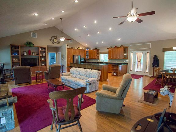 5th image of 475 Winding Waters Dr