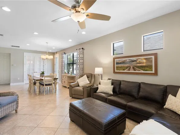 7602 Jacaranda LN, NAPLES, FL 34114