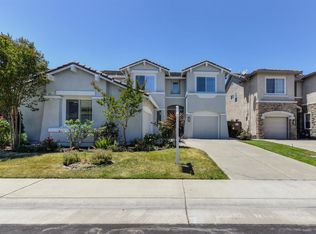 9828 Burrowing Owl Way, Elk Grove, CA 95757