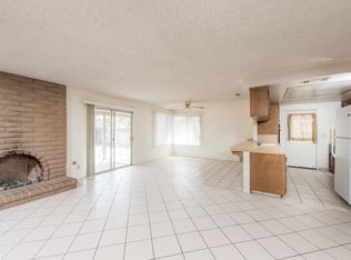 6532 N Poplar Ave, Fresno, CA