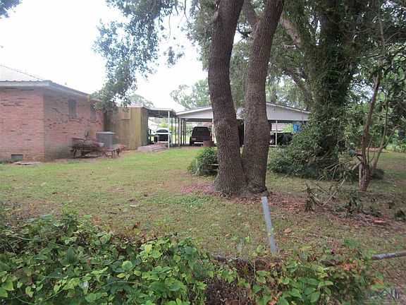 4th image of 144 Meadow Ln