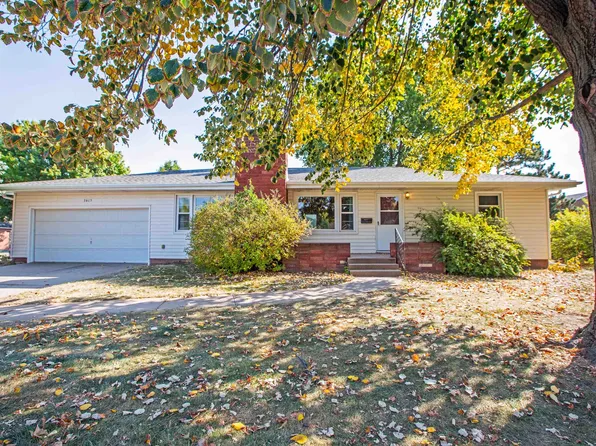 3615 4th Ave, Kearney, NE 68845