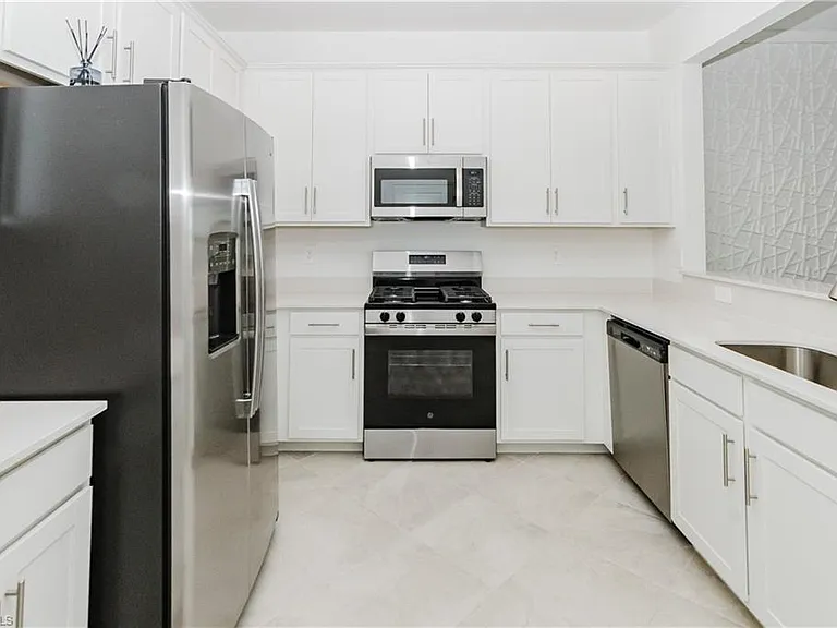 14815 White Pearl Rd #14815 — Photo 1