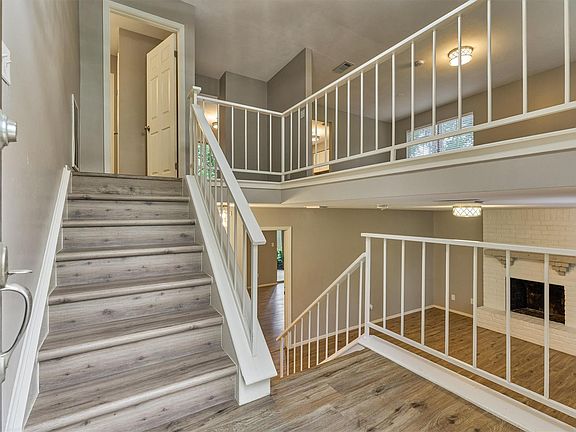 5th image of 2051 Oak Shores Dr