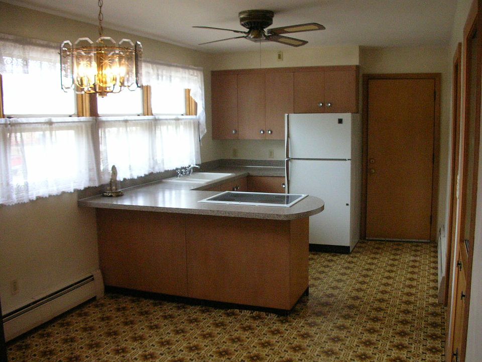 1st image of 100 Woodland St